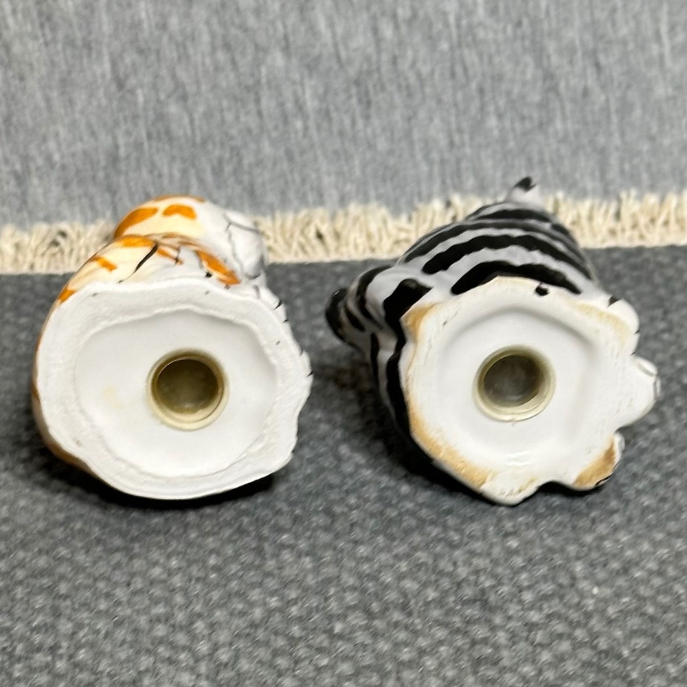 Cat Salt and Pepper Shakers Set Ceramic Orange Black White Striped Tabby Kittens - Picture 4 of 4